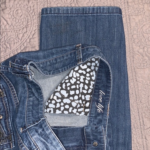 White House Black Market Boot Cut Jeans w/ gems - Picture 8 of 8